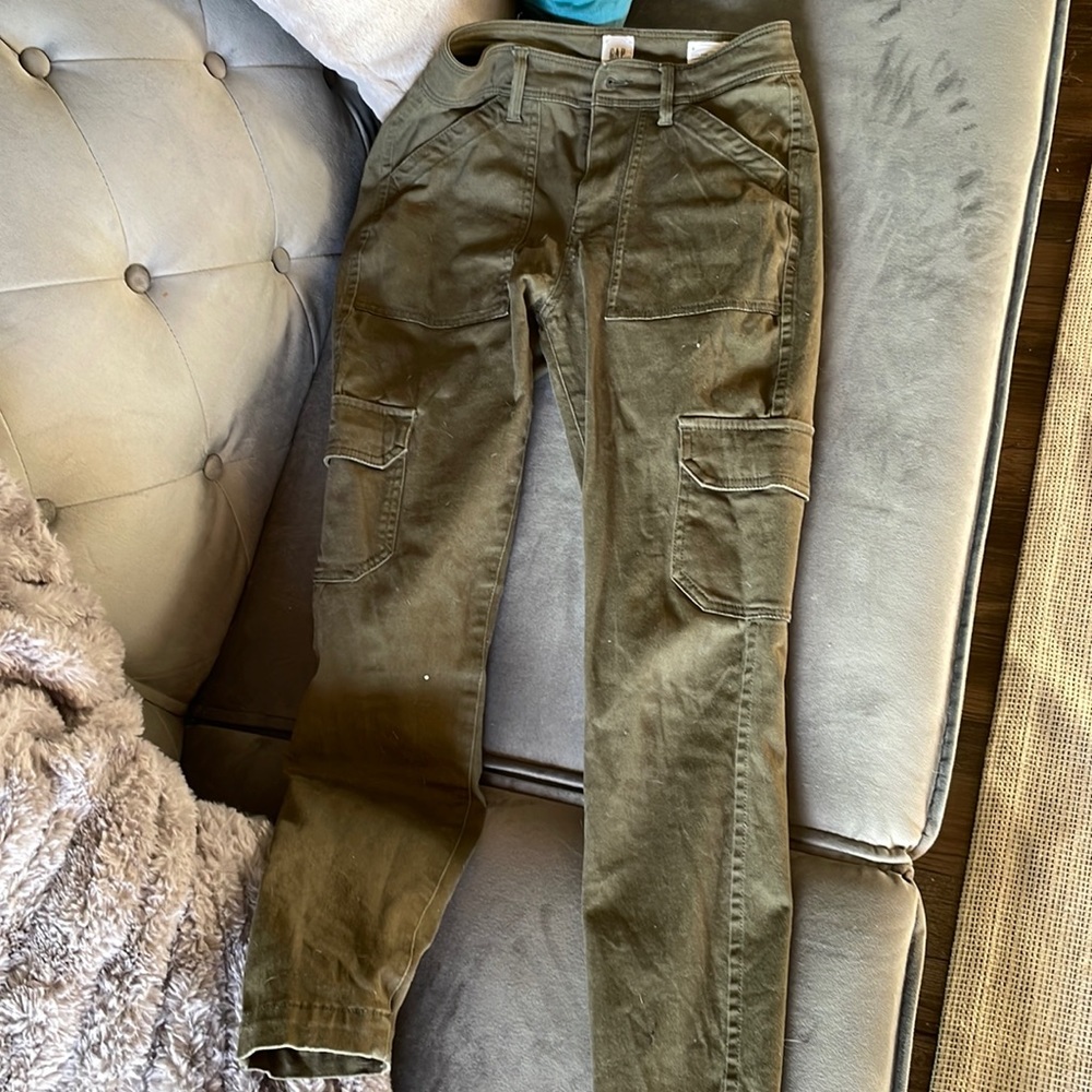 Gap green pants